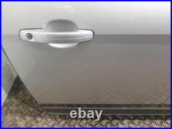 FORD FOCUS DOOR RIGHT FRONT OFFSIDE 2008 Hatchback Moondust Silver (Metallic) FORD FOCUS DOOR RIGHT FRONT OFFSIDE 2008 Hatchback Moondust Silver (Metallic)